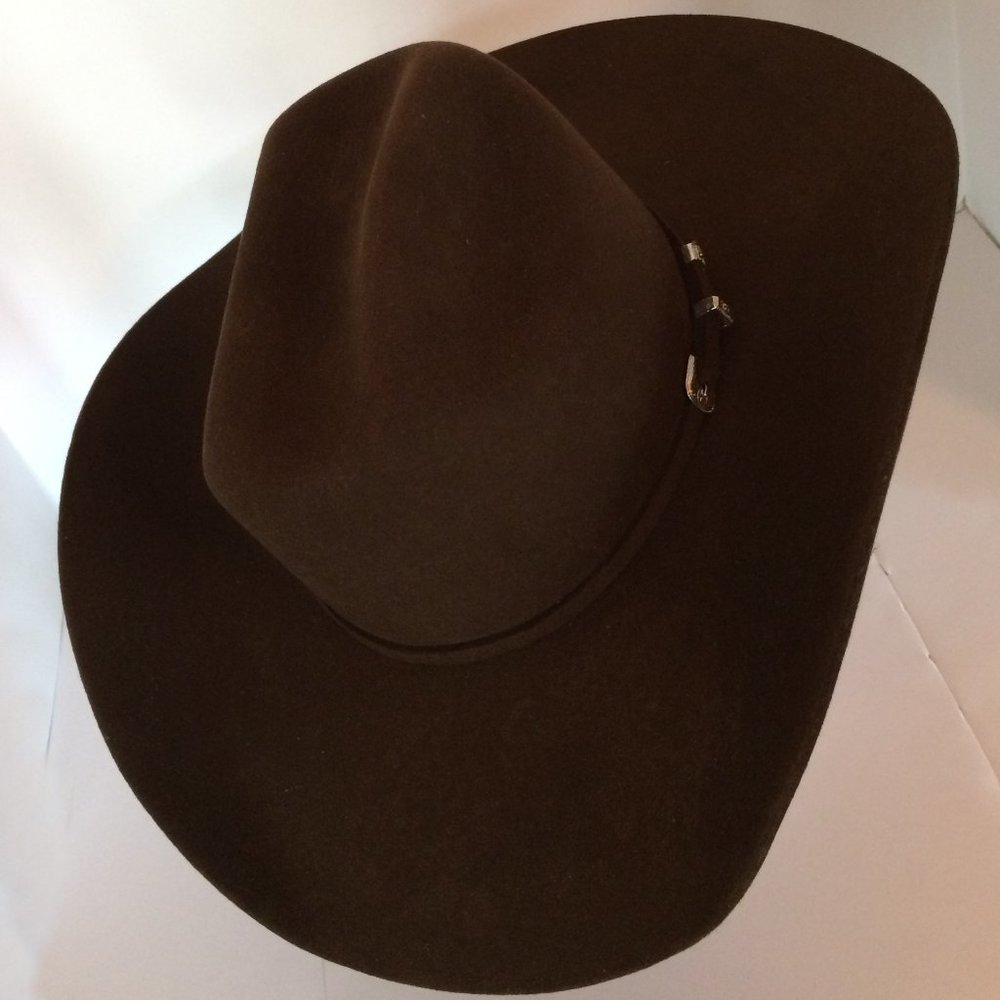 Serratelli Brown Cowboy Hat Size 7-3/8. (Store Case Display Hat)